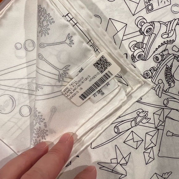 Hermes flagship scarf 90 white and grey - Picture 8 of 8